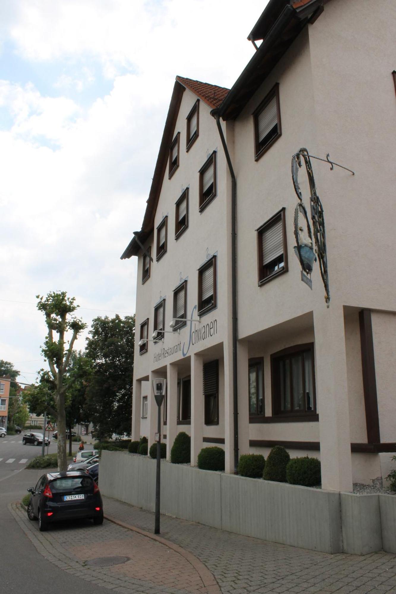 Hotel Schwanen Köngen エクステリア 写真