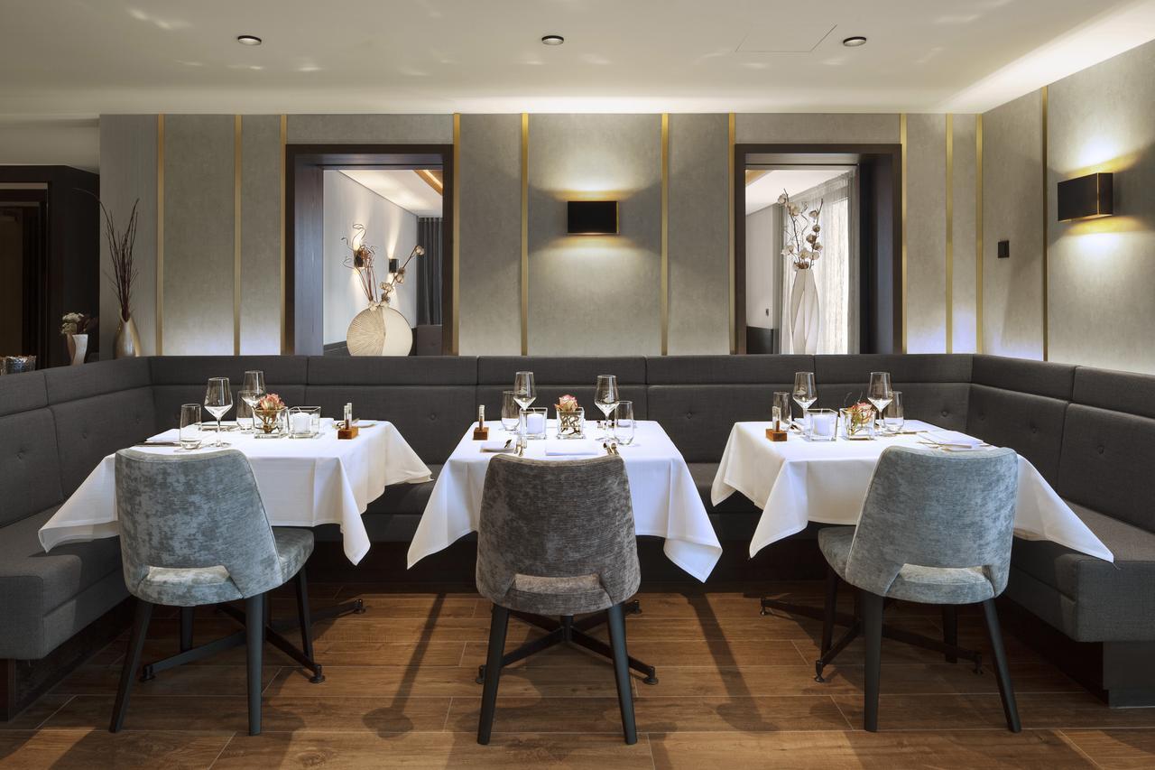 Hotel Schwanen Köngen エクステリア 写真