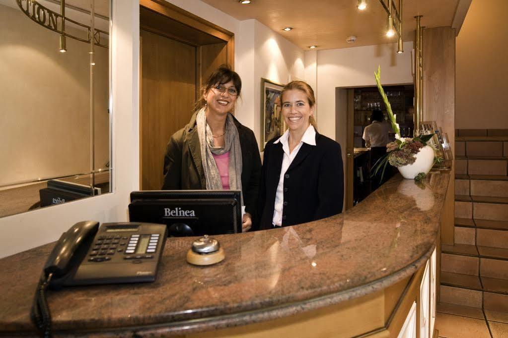 Hotel Schwanen Köngen エクステリア 写真